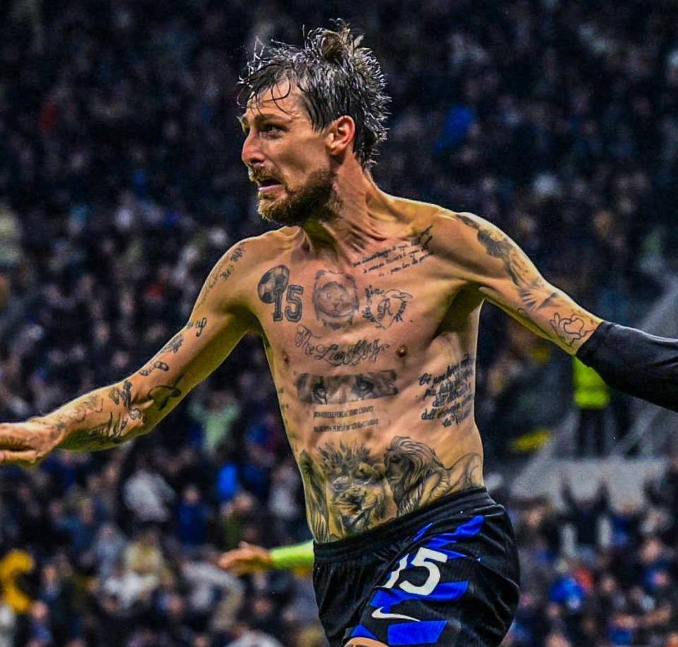 路陷入多人 路陷入多人