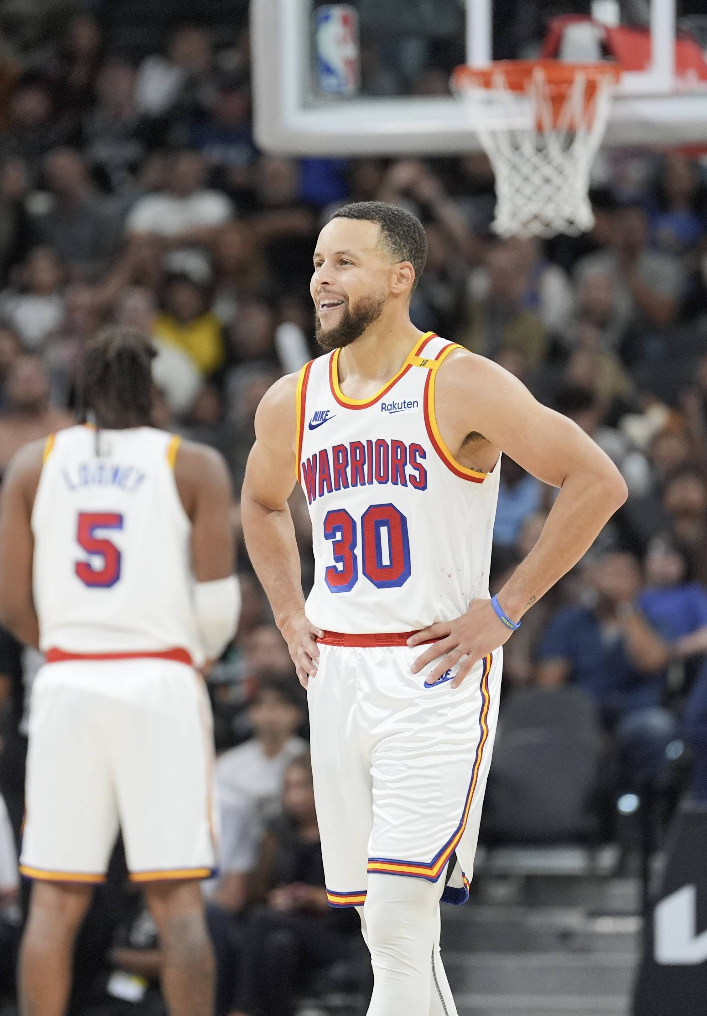 本文聚焦这 本文聚焦这